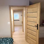 Pod Kasztanem 2 Nad Jeziorem *
