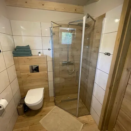 Pod Kasztanem 2 Nad Jeziorem 別荘