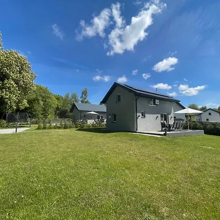 Pod Kasztanem 2 Nad Jeziorem 別荘 *